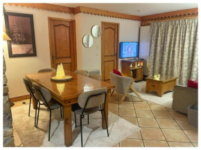 Grand appart 3 chambres avec piscine, salle de fitness - FR-1-455-265